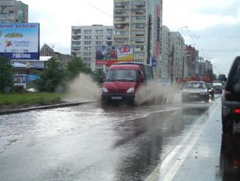 В городе дождь. Ливневая канализация | Авто ВОЛОГДА