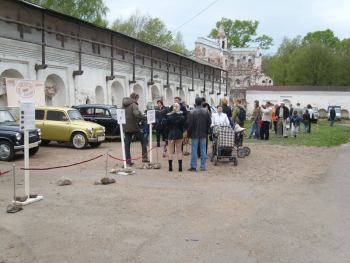 Выставка ретро-автомобилей от клуба "Реал Ретро" в Кремле (2008 май) | № 2