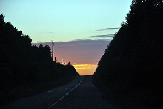 Отдых в Карелии на автомобиле | Парк "Паанаярви" Отзывы | Начинает темнеть Пора бы подумать и о ночёвке.